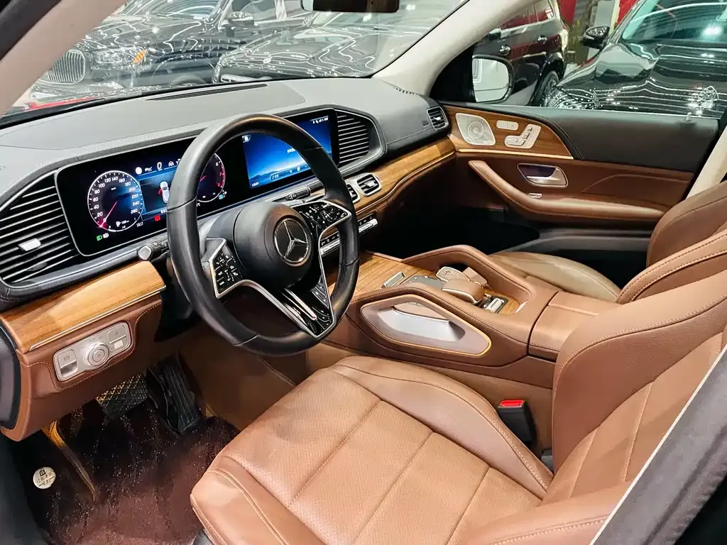 Mercedes-Benz GLE — фото 10