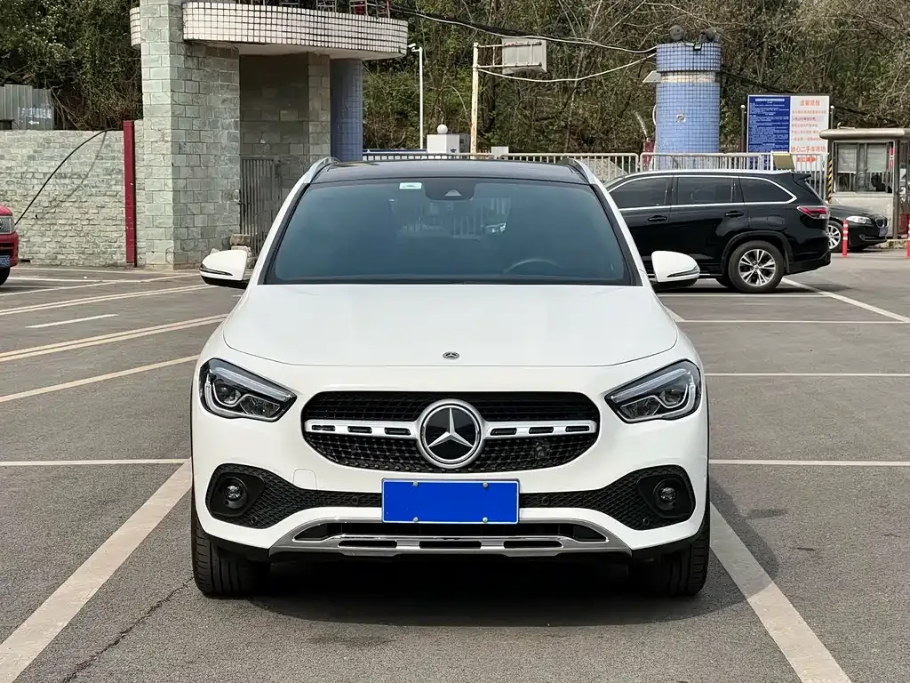 Mercedes-Benz GLA — фото 9