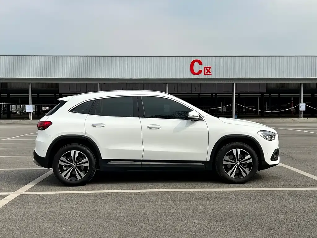 Mercedes-Benz GLA — фото 3