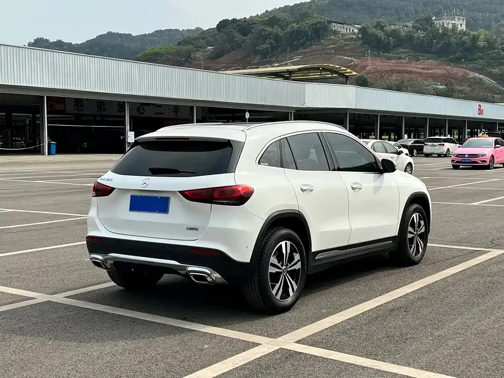 Mercedes-Benz GLA — фото 4