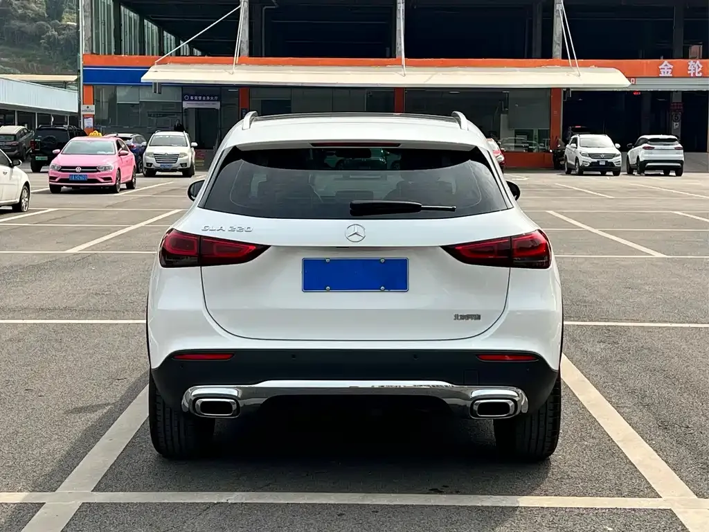 Mercedes-Benz GLA — фото 8