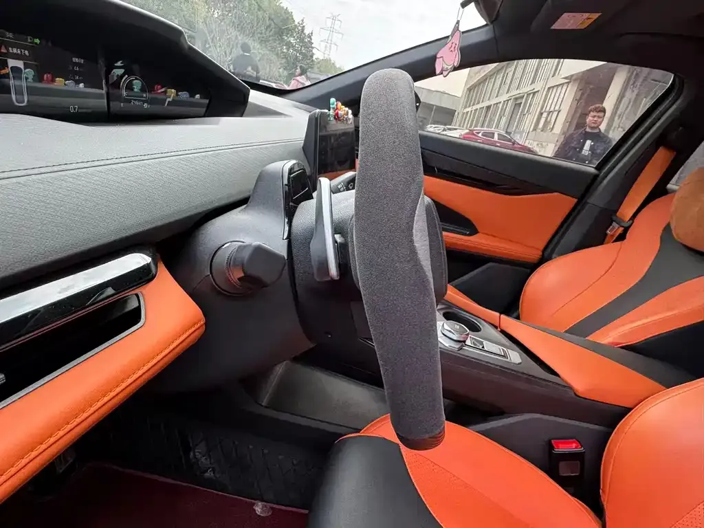 Changan UNI-V 2023 из CN, фото 4