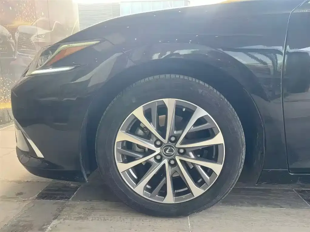 Lexus ES 2024 из CN, фото 3