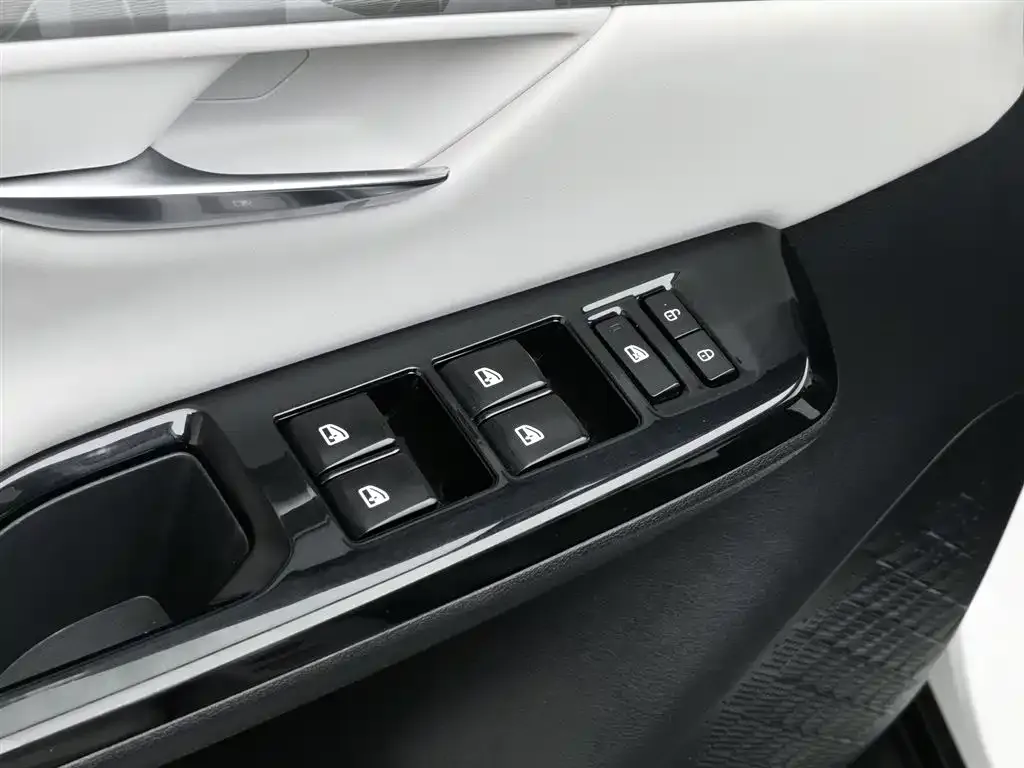 Changan UNI-T 2024 из CN, фото 7