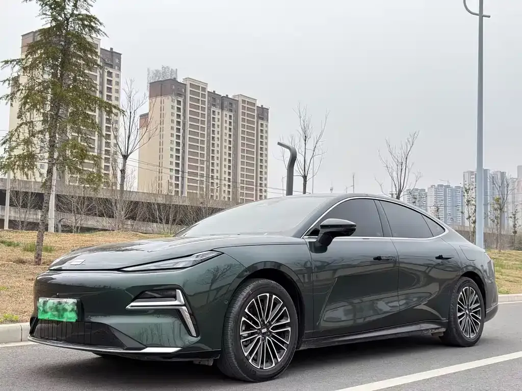 Geely Galaxy Xingyao 8 2025 из CN, фото 1