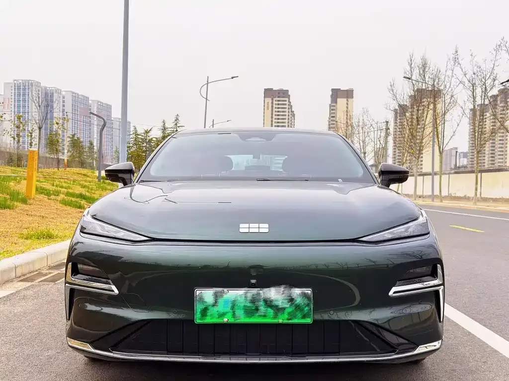 Geely Galaxy Xingyao 8 2025 из CN, фото 6