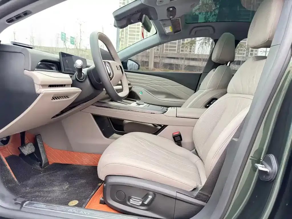 Geely Galaxy Xingyao 8 2025 из CN, фото 2