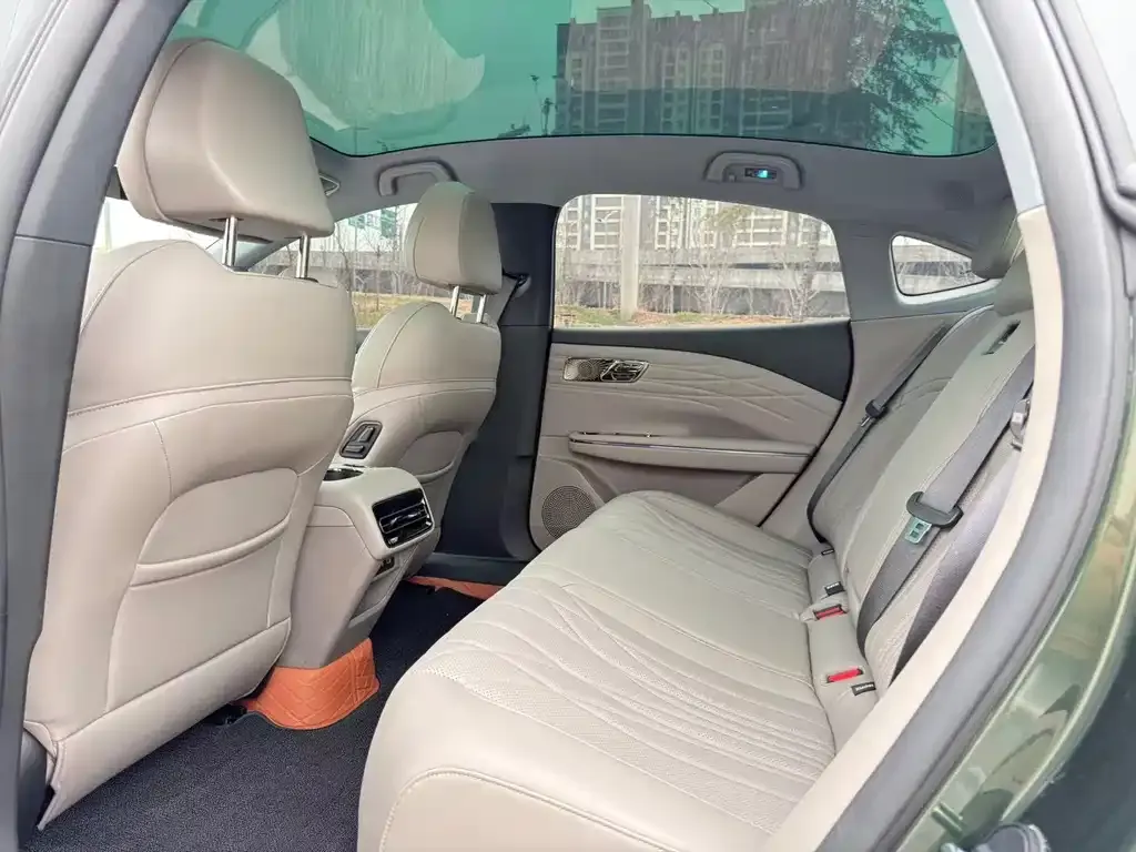 Geely Galaxy Xingyao 8 2025 из CN, фото 5