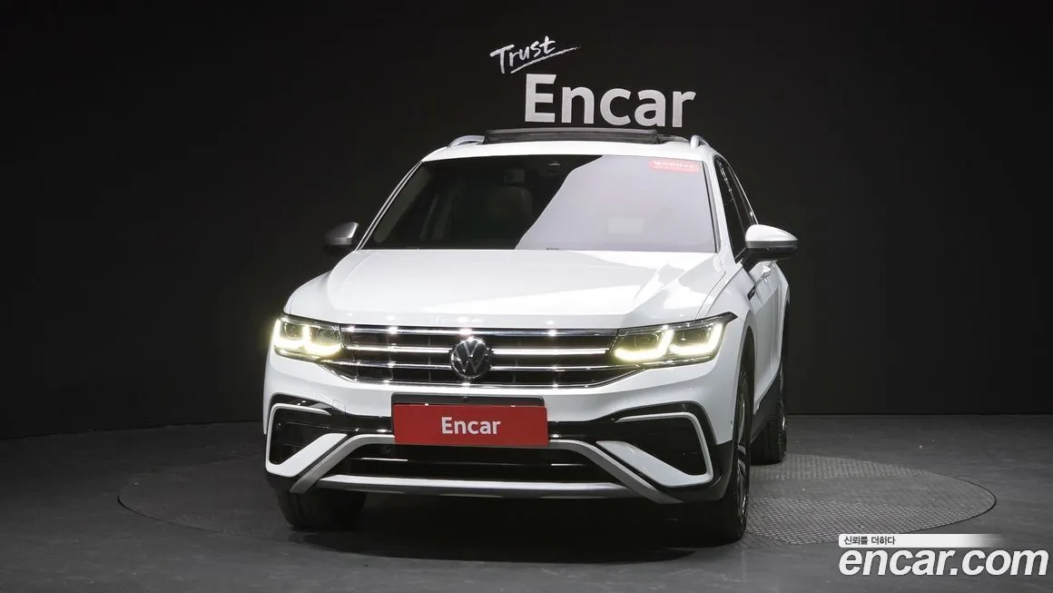Volkswagen Tiguan — фото 7