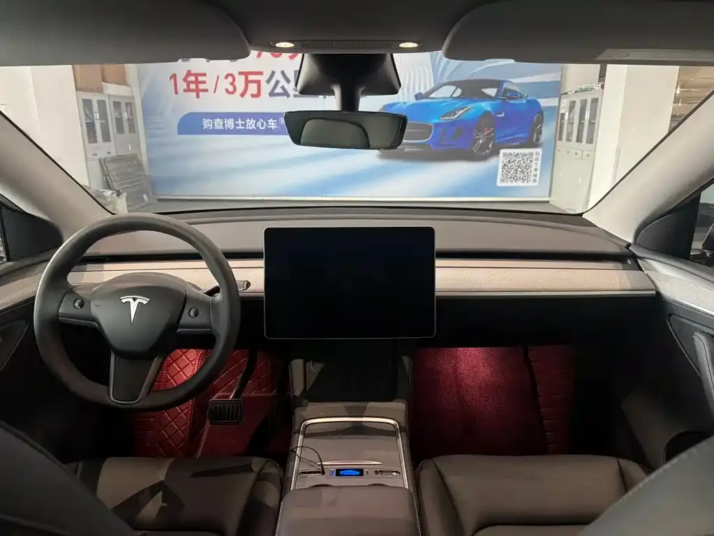 Tesla Model Y — фото 4