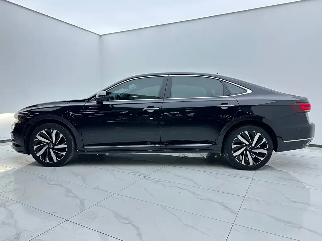 Volkswagen Passat — фото 3