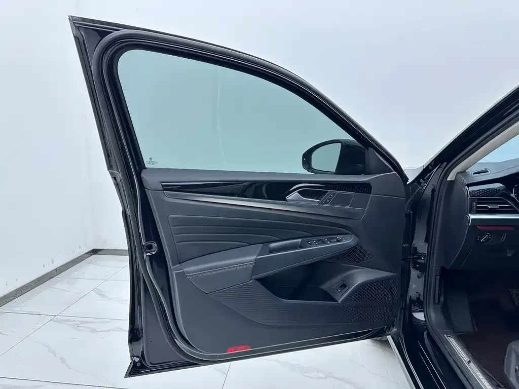 Volkswagen Passat — фото 10