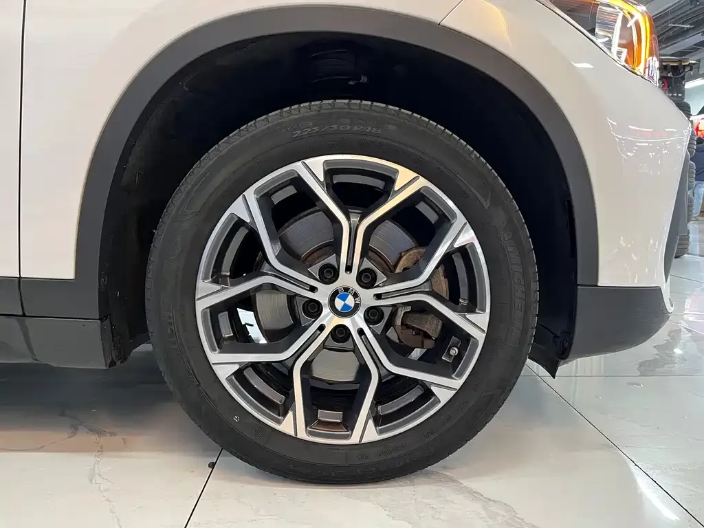 BMW X1 2021 из CN, фото 8