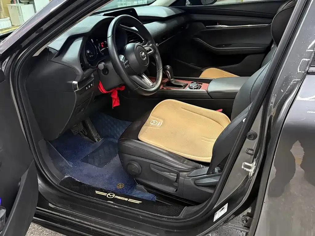 Mazda 3 Axela 2024 из CN, фото 9