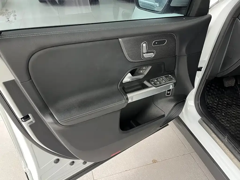 Mercedes-Benz GLB 2021 из CN, фото 2