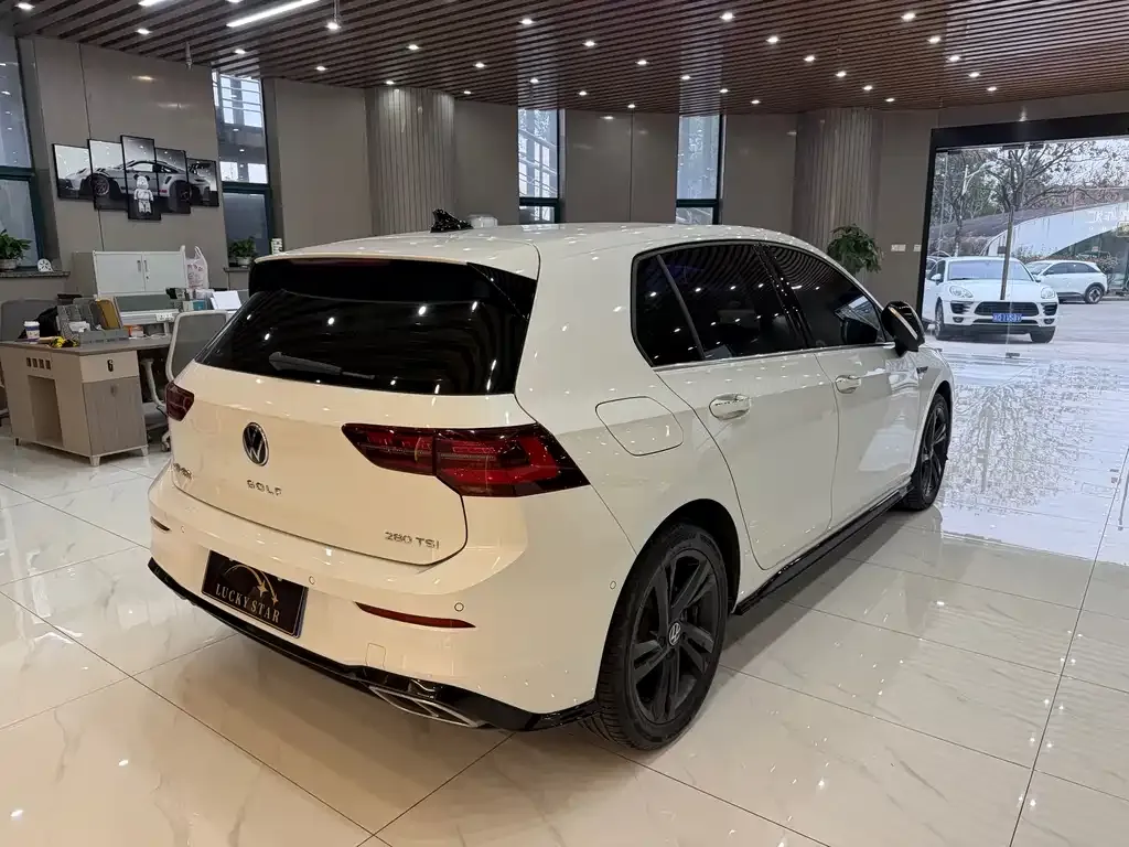 Volkswagen Golf 2022 из CN, фото 5