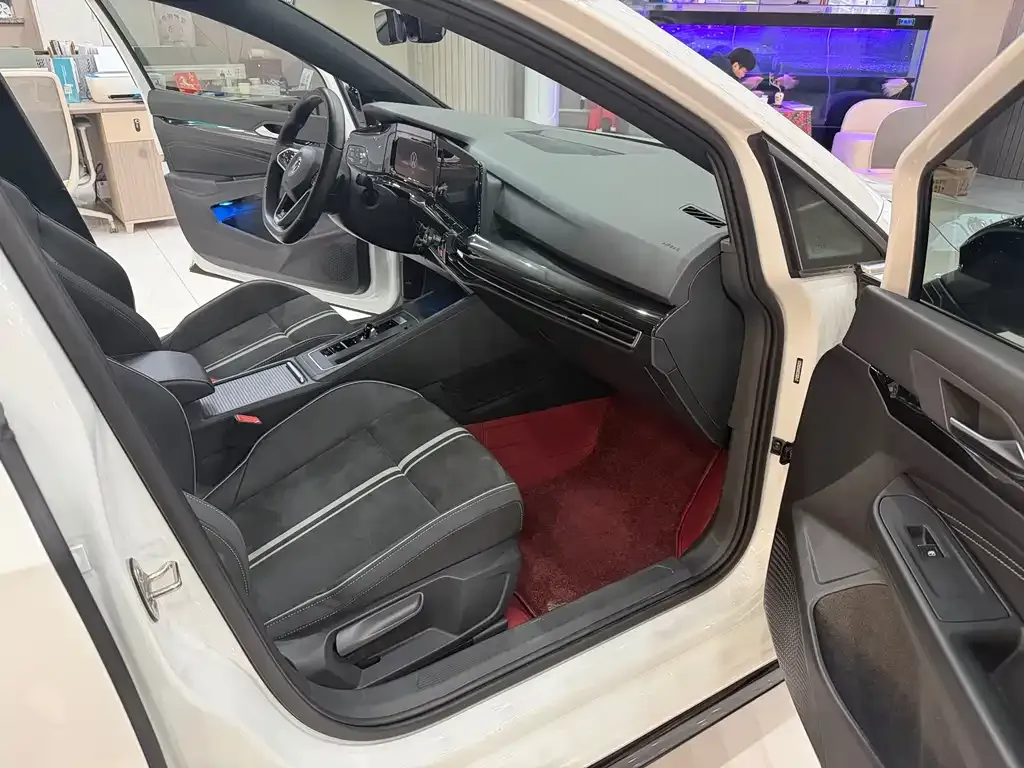 Volkswagen Golf 2022 из CN, фото 7