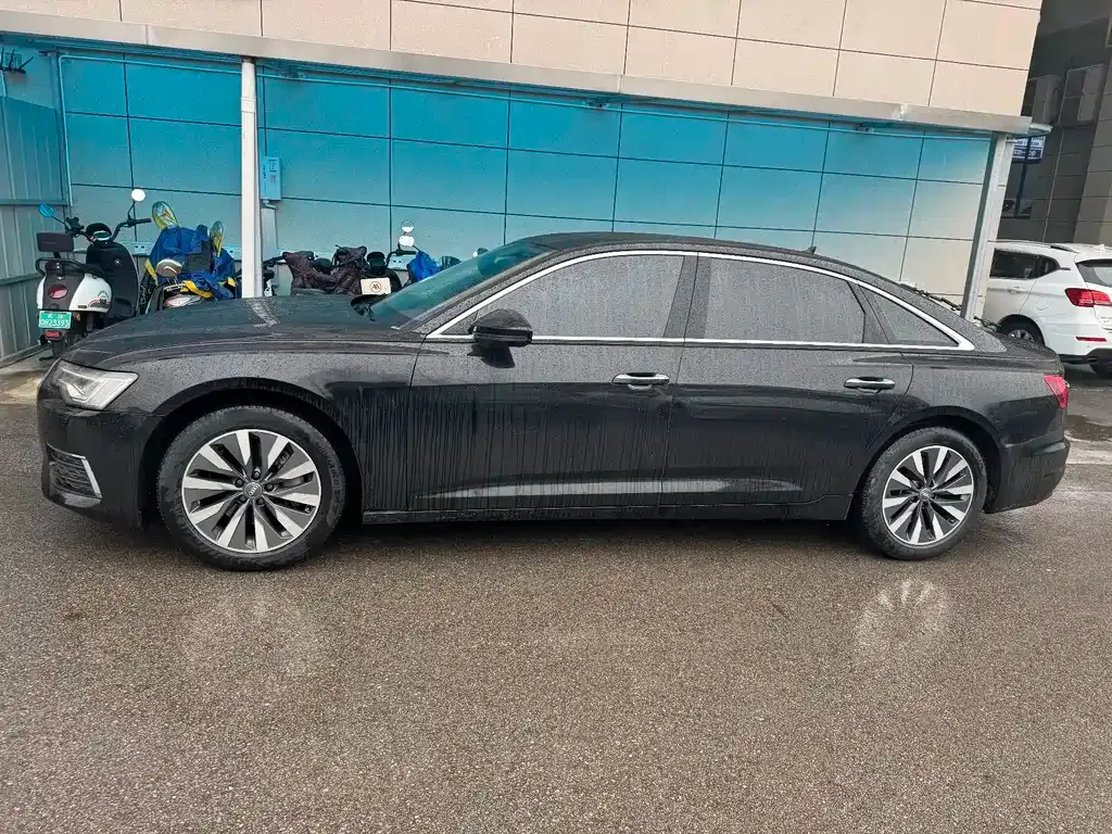 Audi A6L 2021 из CN, фото 7