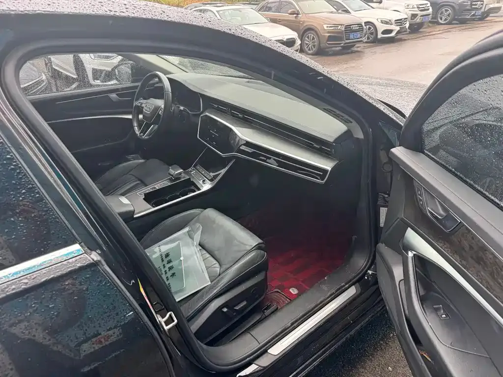 Audi A6L 2021 из CN, фото 2