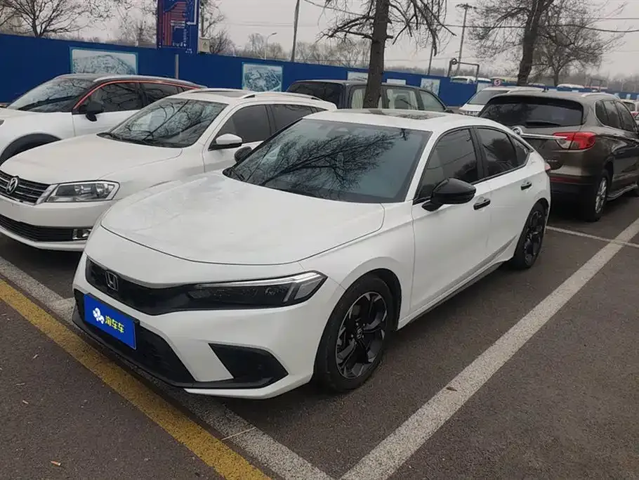 Honda Civic — фото 1