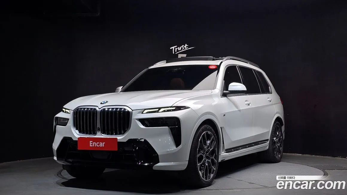 BMW X7 — фото 1