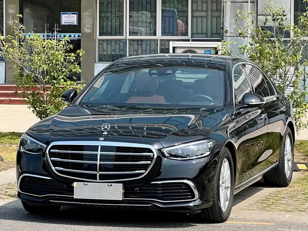 Mercedes-Benz S-Class — фото 1