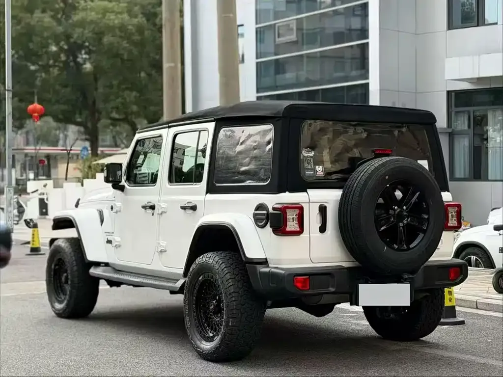 Jeep Wrangler — фото 3