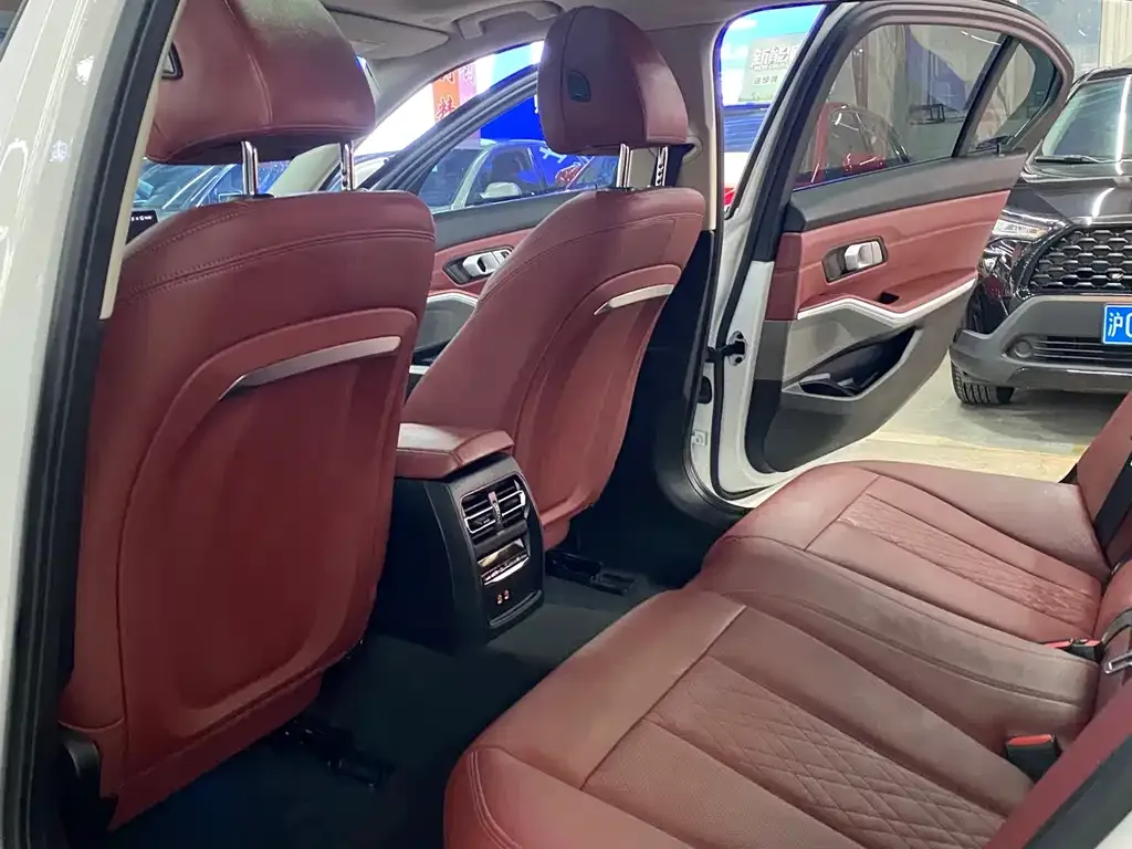 BMW i3 2024 из CN, фото 3