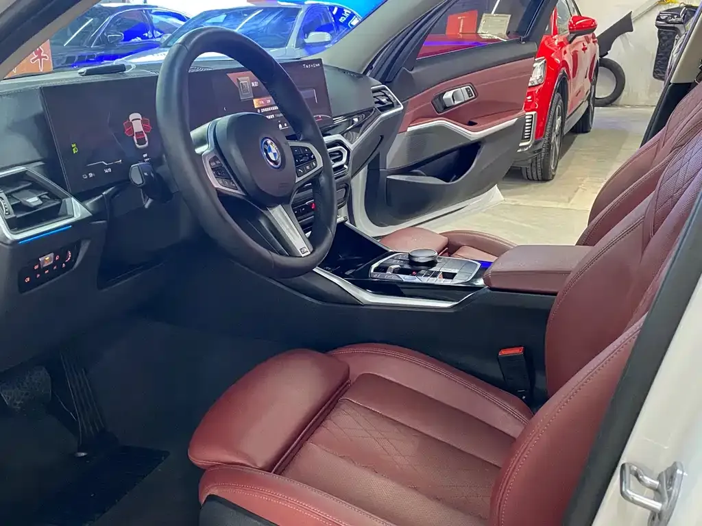 BMW i3 2024 из CN, фото 4