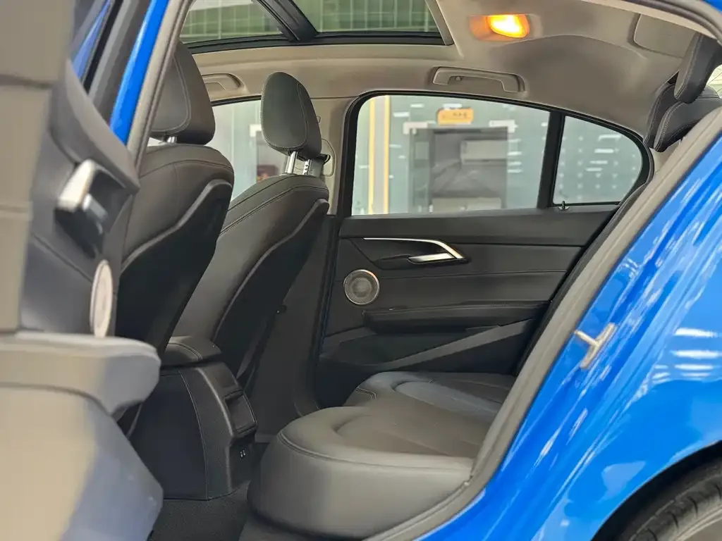 BMW 1 Series 2022 из CN, фото 7