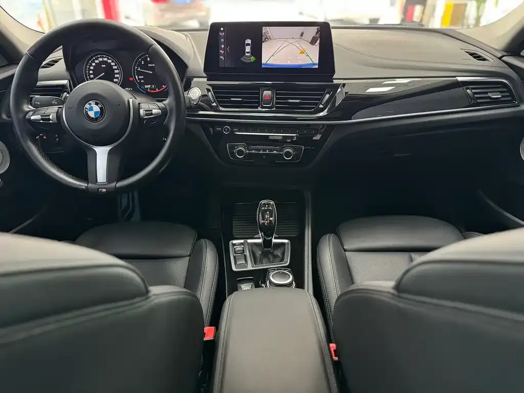 BMW 1 Series 2022 из CN, фото 3
