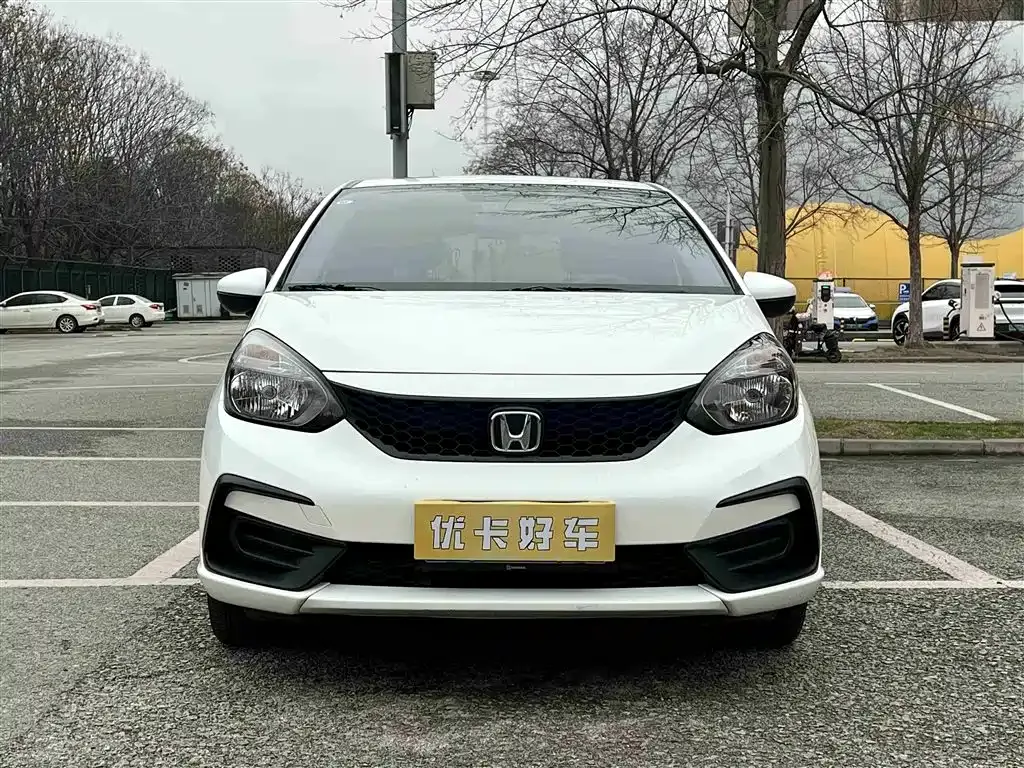 Honda Fit — фото 4