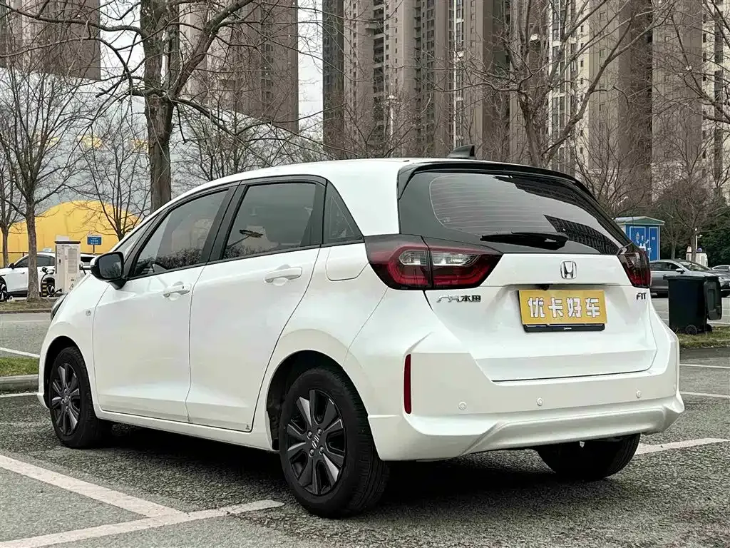 Honda Fit — фото 3