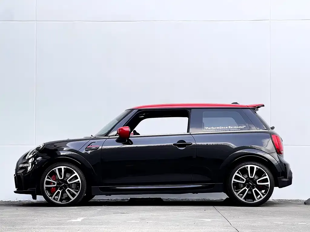 MINI JCW (John Cooper Works) — фото 3