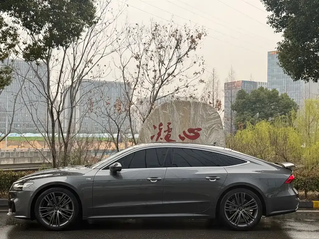 Audi A7 — фото 8