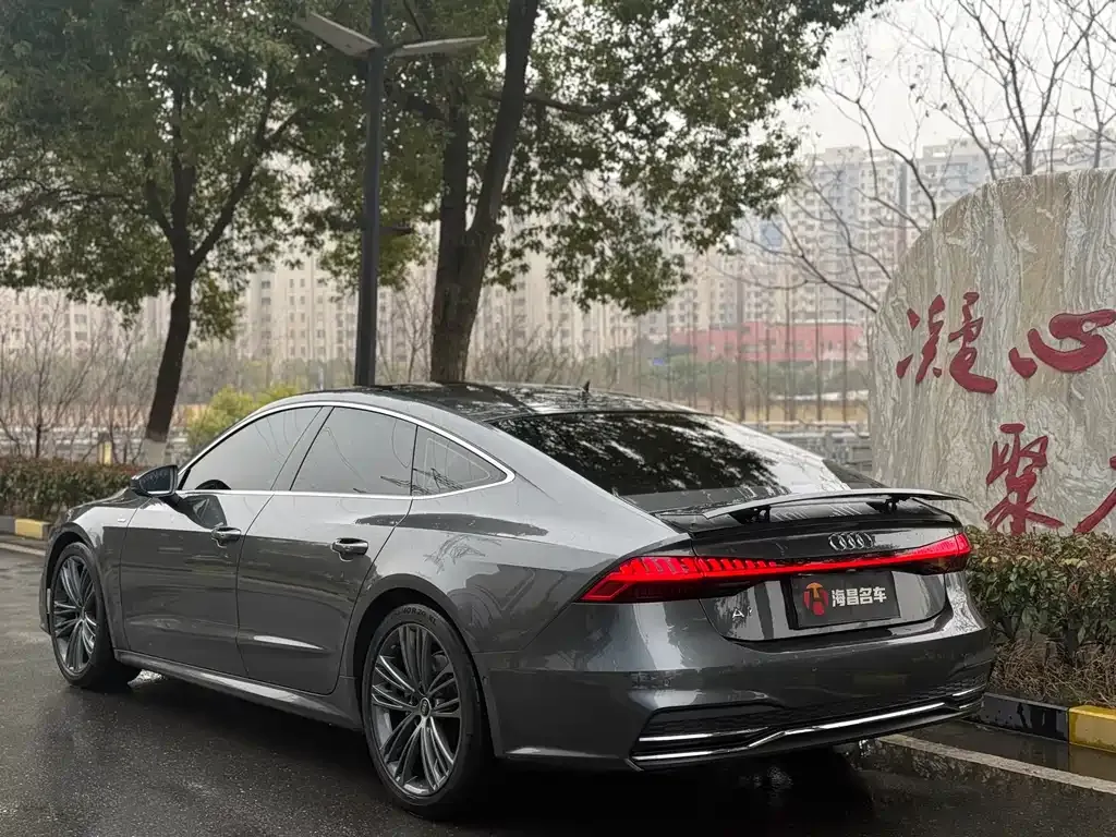 Audi A7 — фото 9