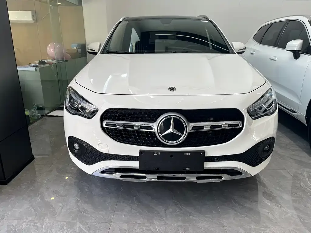 Mercedes-Benz GLA — фото 7