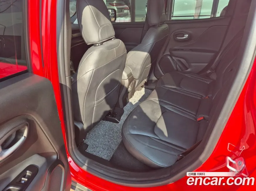 Jeep Renegade 2023 из KR, фото 8