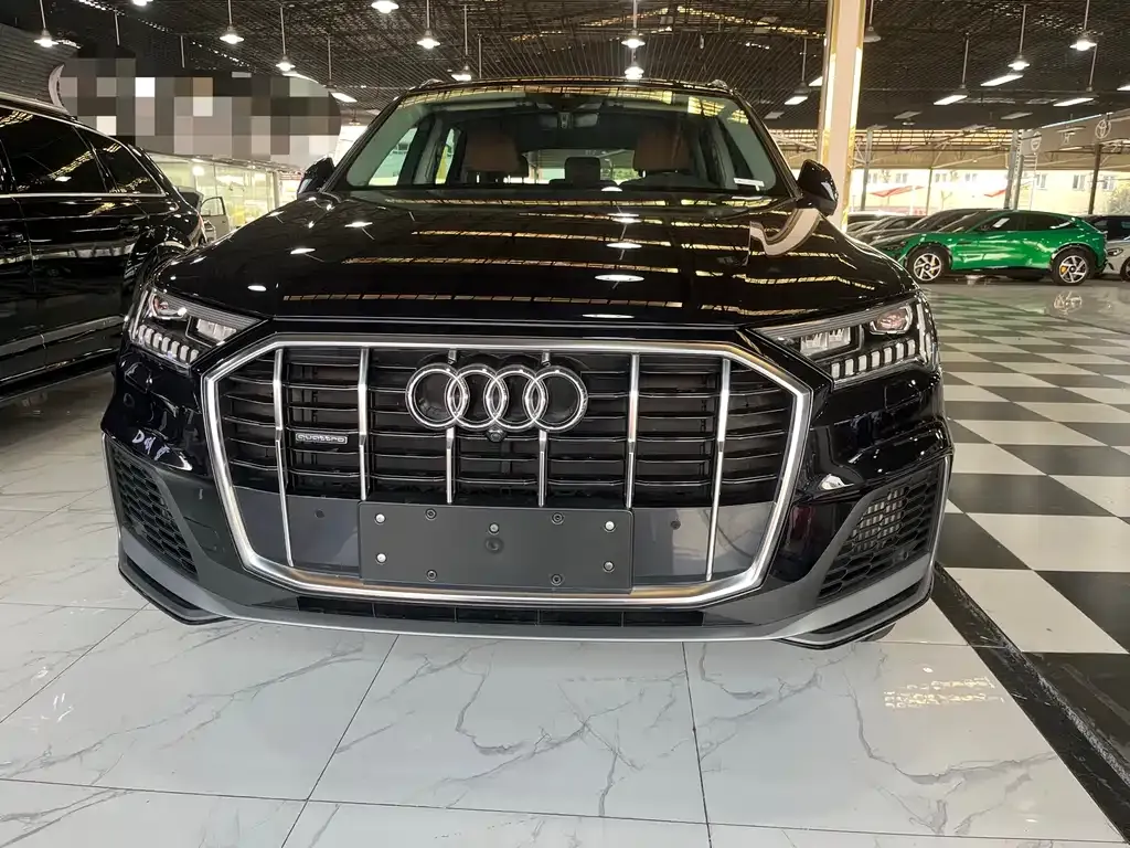 Audi Q7 2021 из CN, фото 6