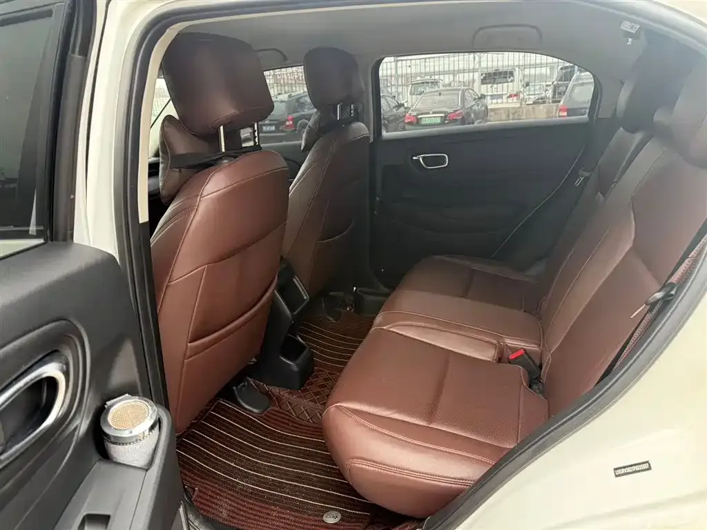 Honda Vezel 2023 из CN, фото 2