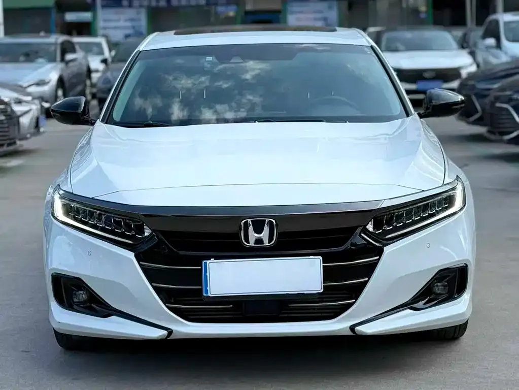 Honda Accord — фото 4