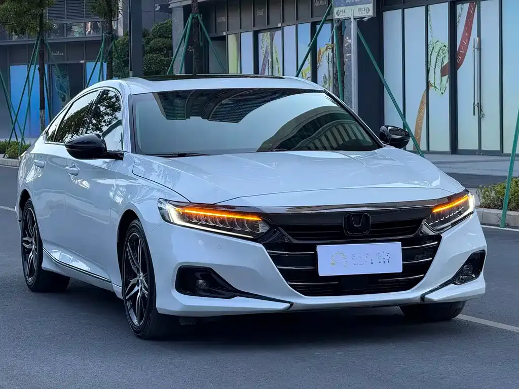 Honda Accord — фото 6