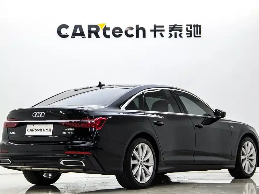 Audi A6L — фото 2