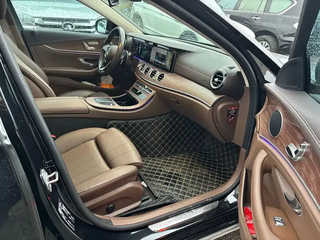 Mercedes-Benz E-Class 2022 из CN, фото 3