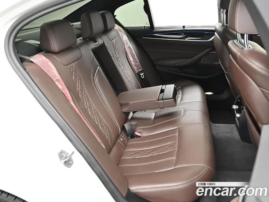 BMW 5-Series 2023 из KR, фото 8