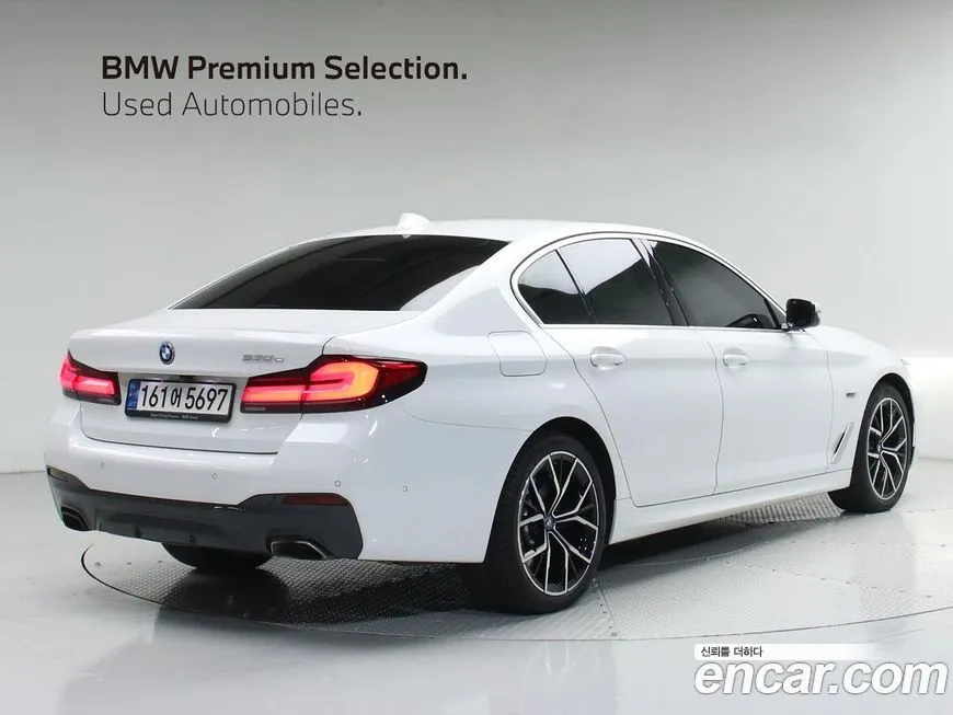 BMW 5-Series 2023 из KR, фото 4