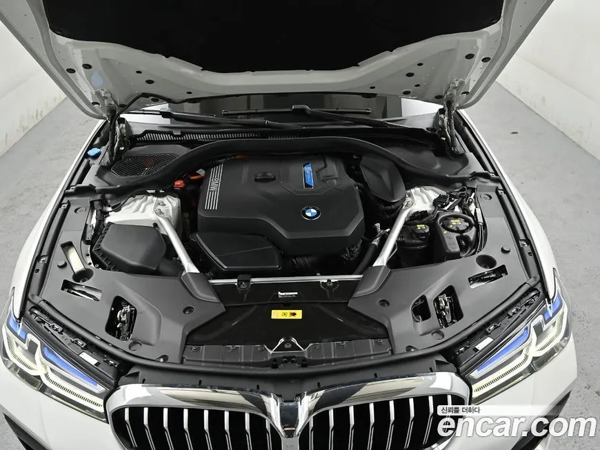 BMW 5-Series 2023 из KR, фото 9