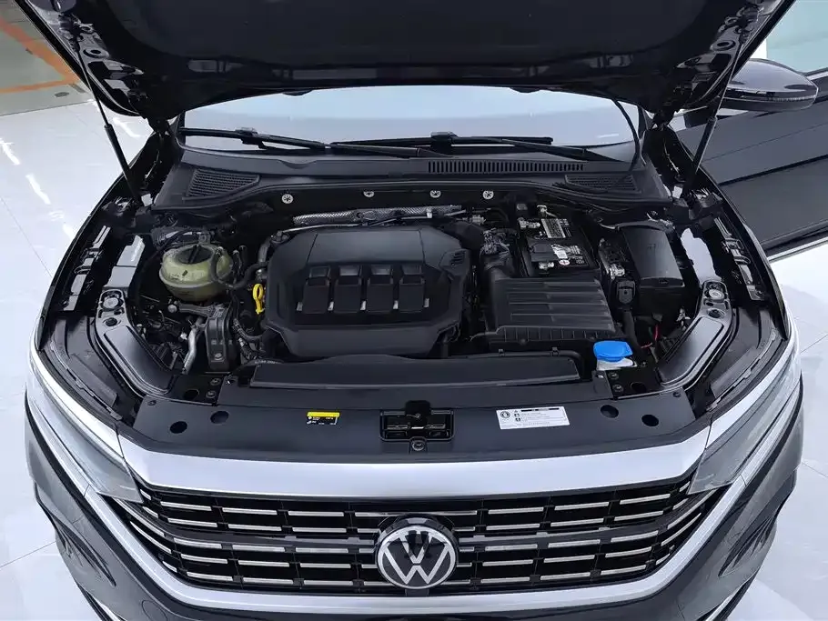 Volkswagen Passat 2022 из CN, фото 10