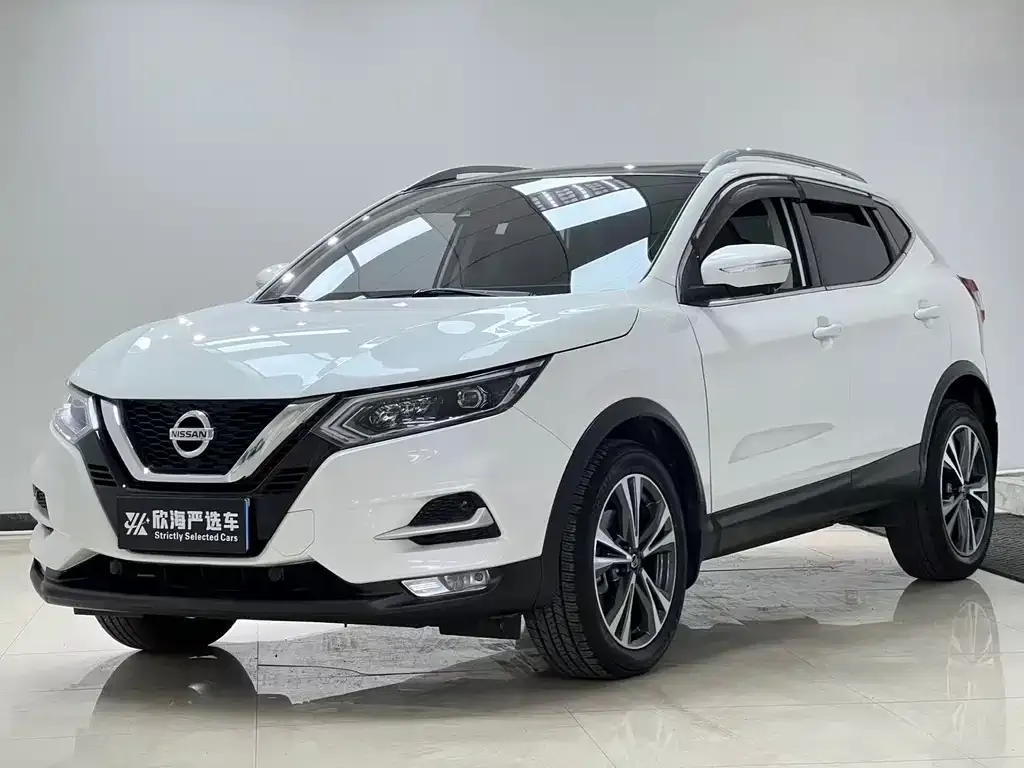 Nissan Qashqai — фото 1