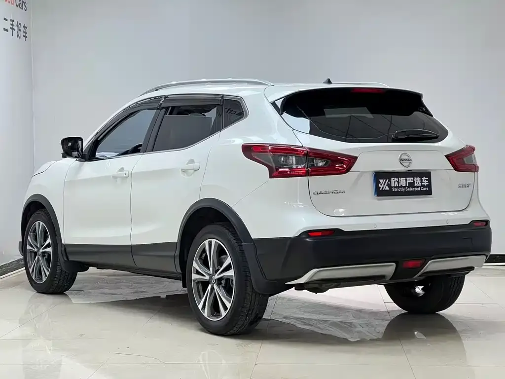 Nissan Qashqai — фото 5